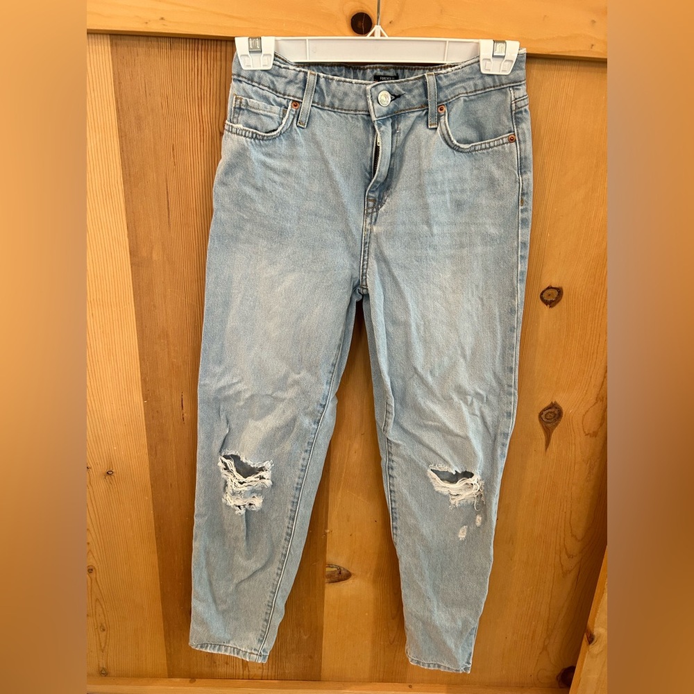 Stylish Light Blue distressed girls Jeans